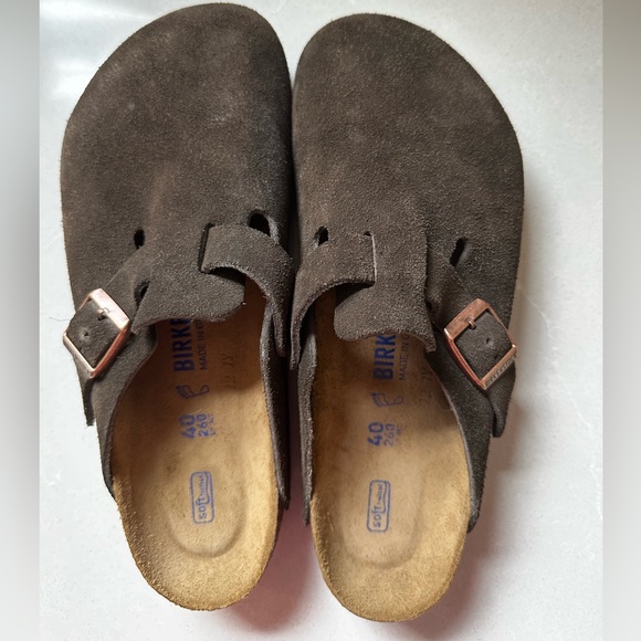 Birkenstock Shoes - Birkenstocks Boston Suede in Mocha